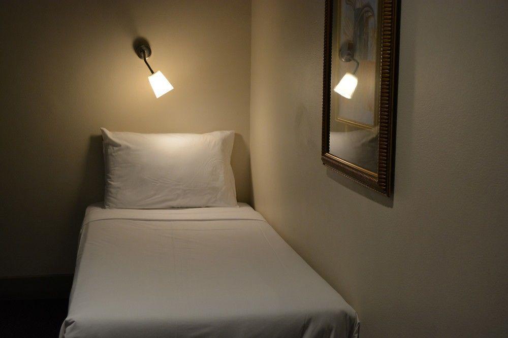 City Square Motel Melbourne Buitenkant foto